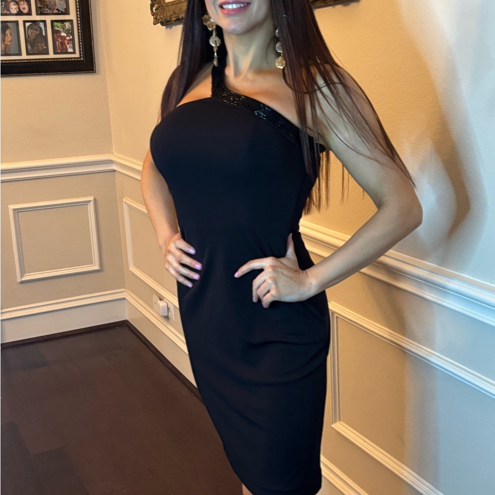 Chic One-Shoulder Black Dress